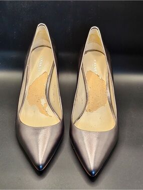 Luxury Designer Coach Metallica Leather Kitten Heels New in Box